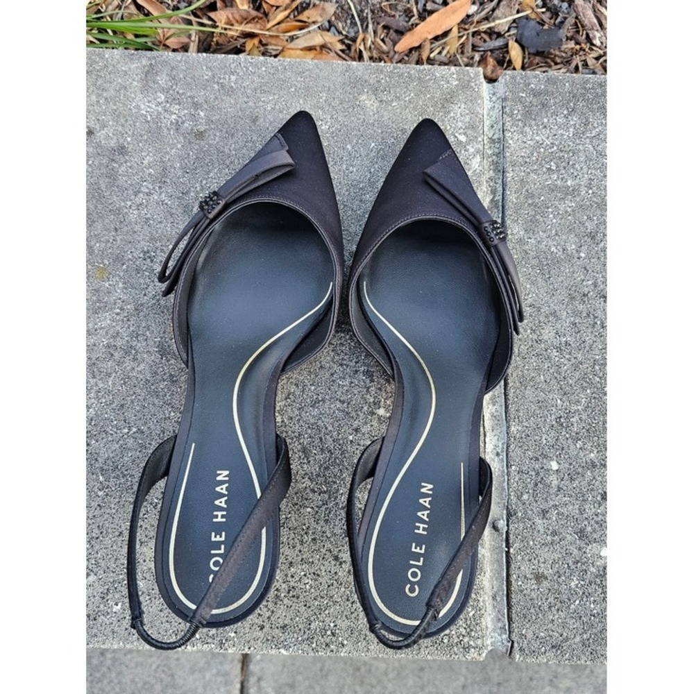Cole Haan Noella Bow Sling Pump 9.5 Black Satin Kitten Heel Slingback NWB ~ - Picture 6 of 9